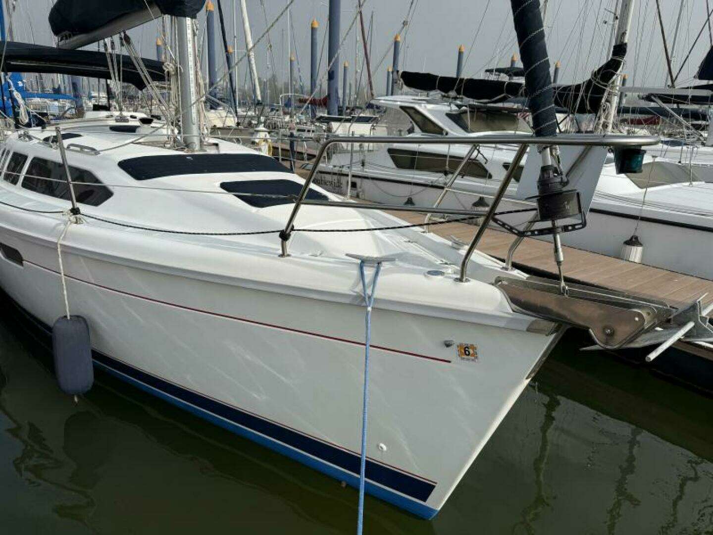Treinta y Tres 33ft Hunter Yacht For Sale