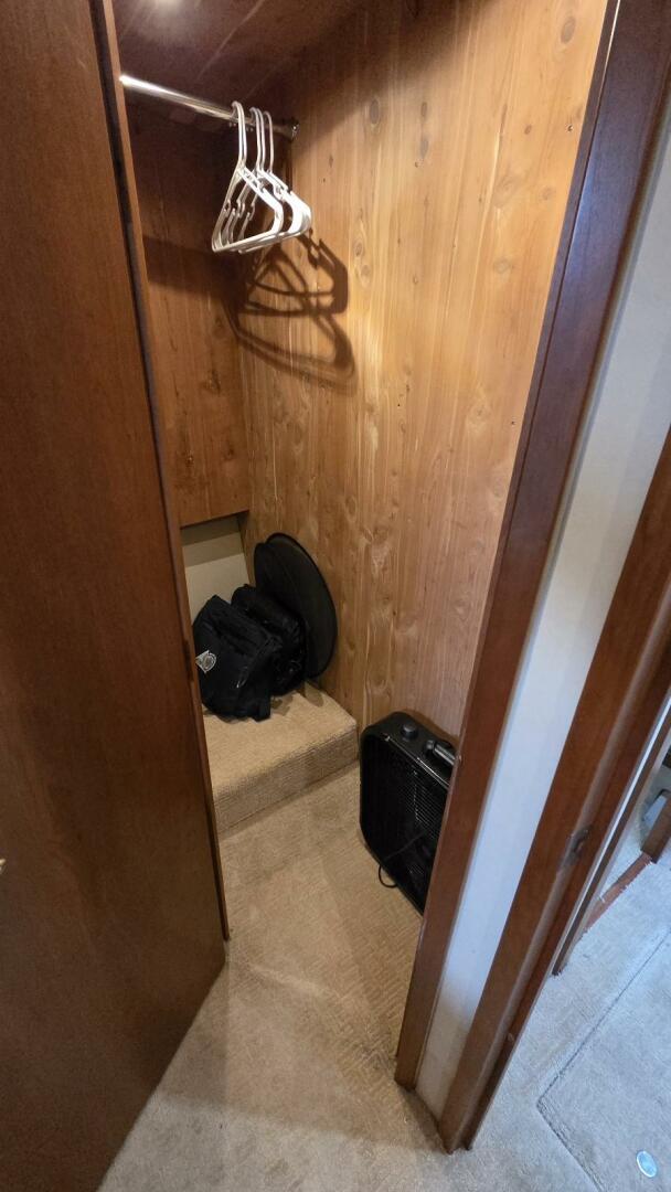 Always Friday 44ft Cruisers Yachts Yacht For Sale Always Friday 44ft Cruisers Yachts Yacht For Sale