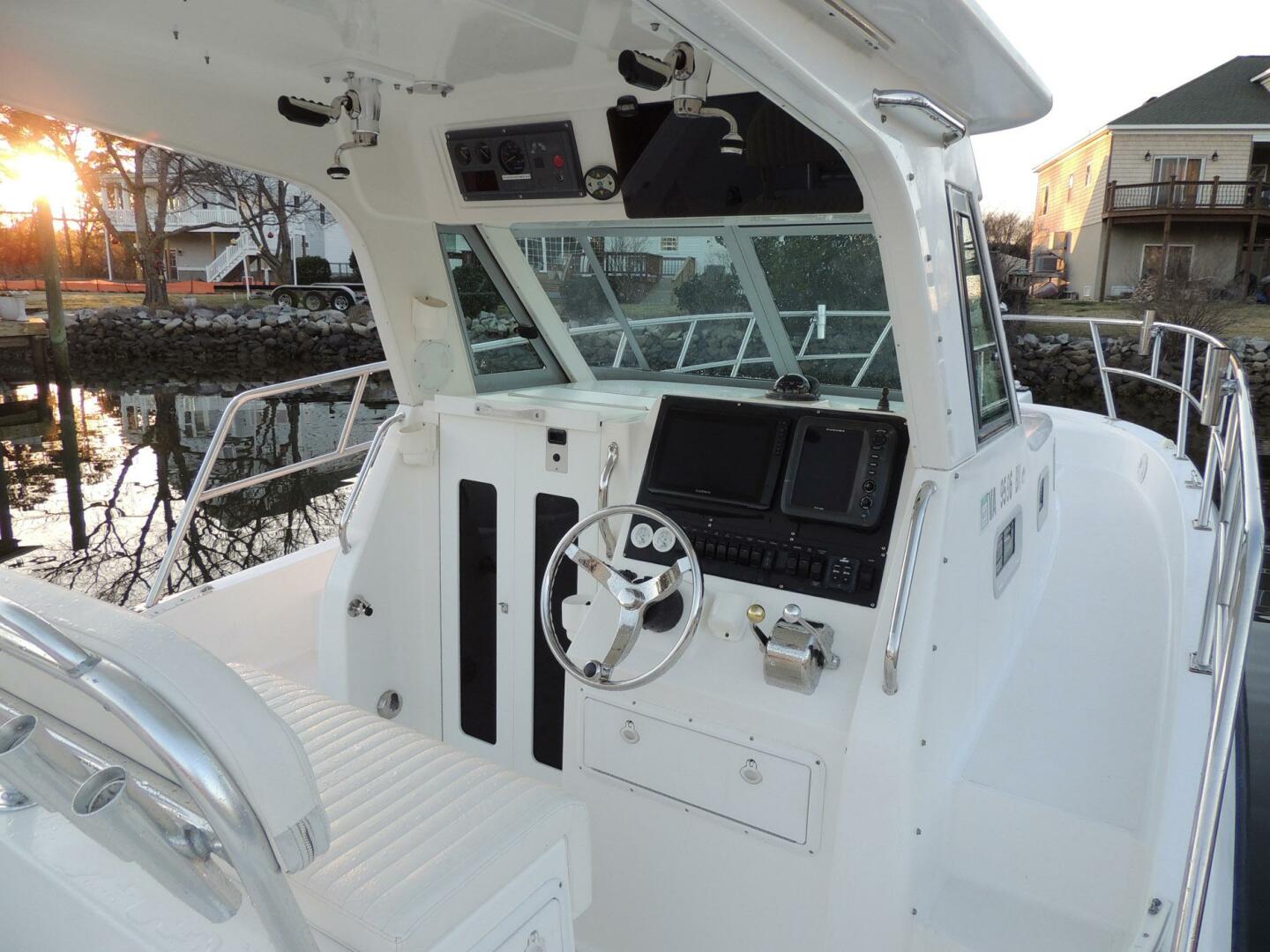 Smooth Operator 28ft True World Marine Yacht For Sale