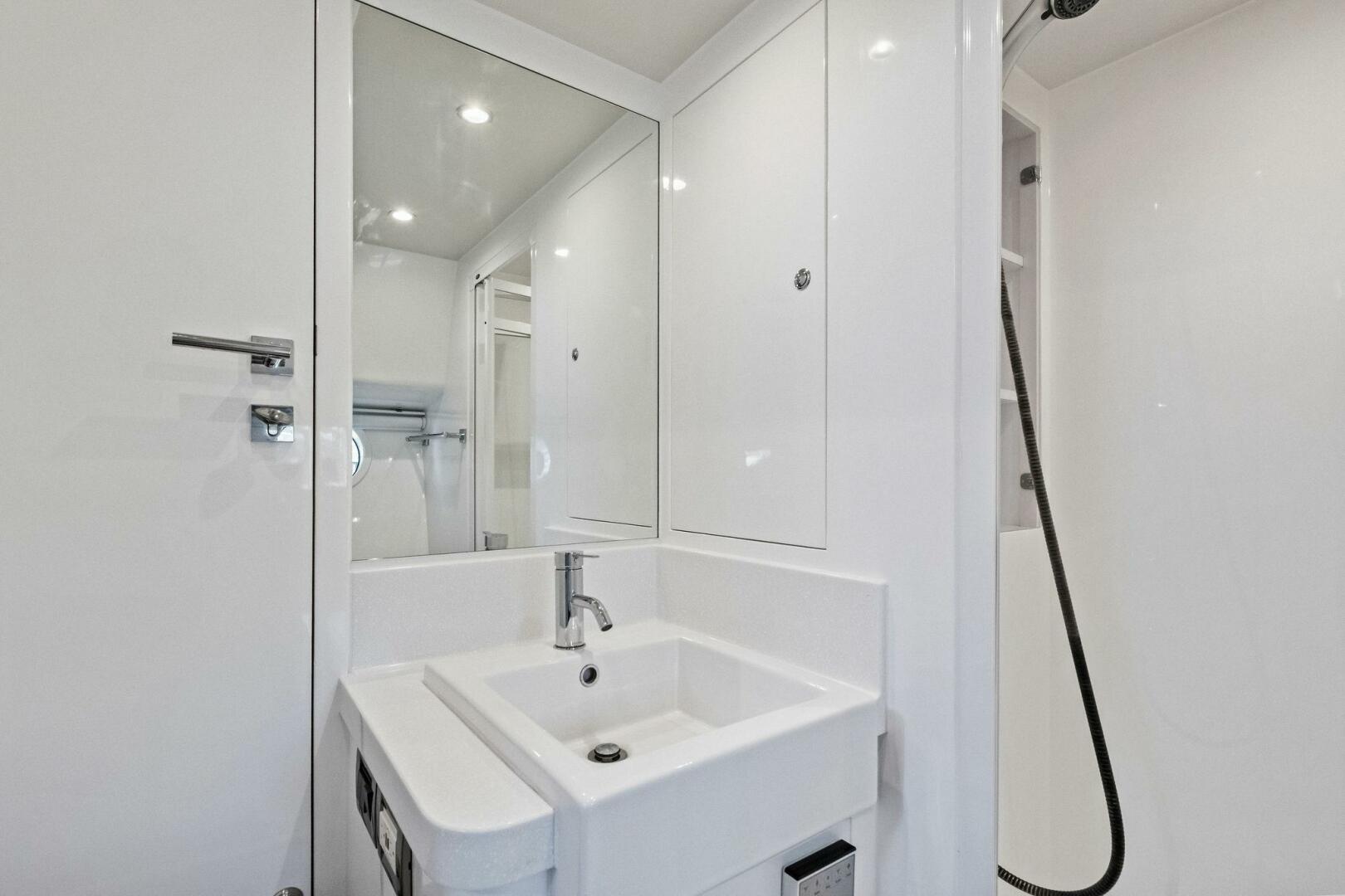 Venture 47ft Mares Yacht For Sale Venture 47ft Mares Yacht For Sale