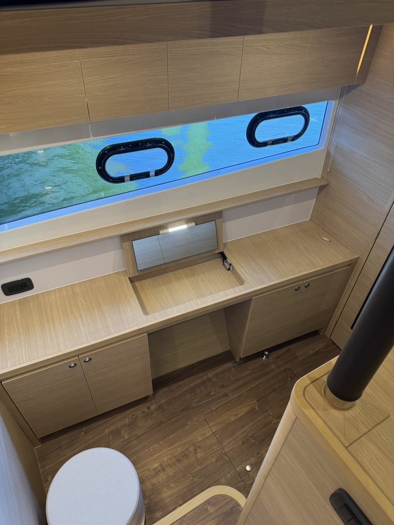 54ft Aquila Yacht For Sale