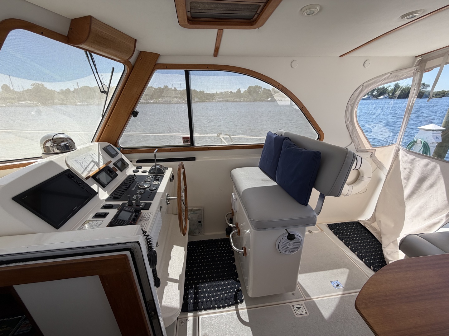 Quest 40ft Legacy Yacht For Sale