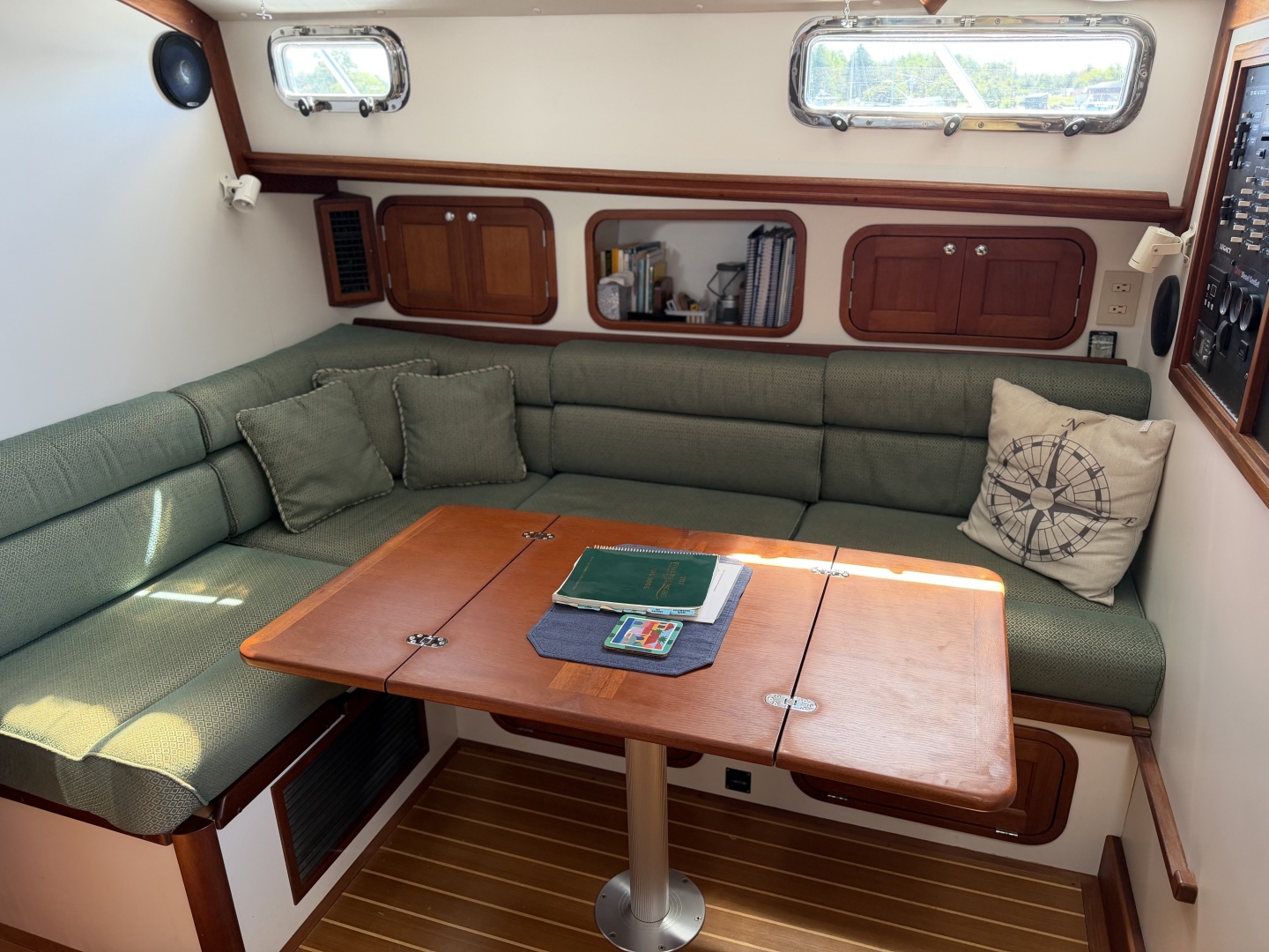Quest 40ft Legacy Yacht For Sale