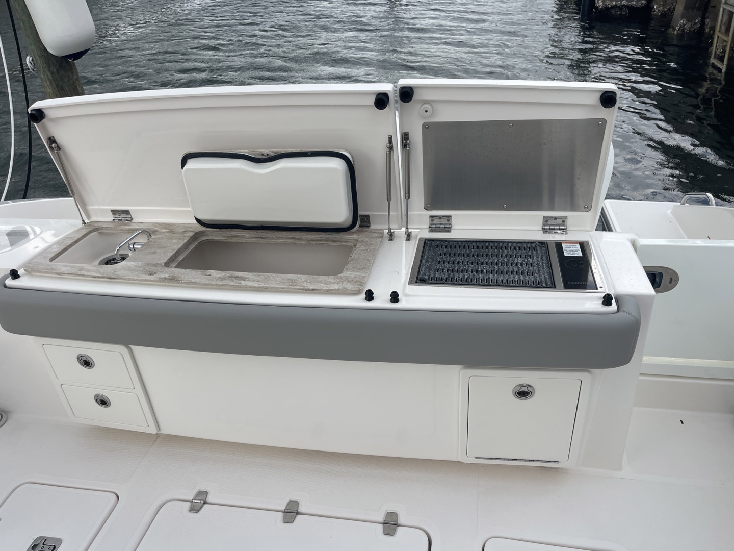 2017 Pursuit S 408 Sport