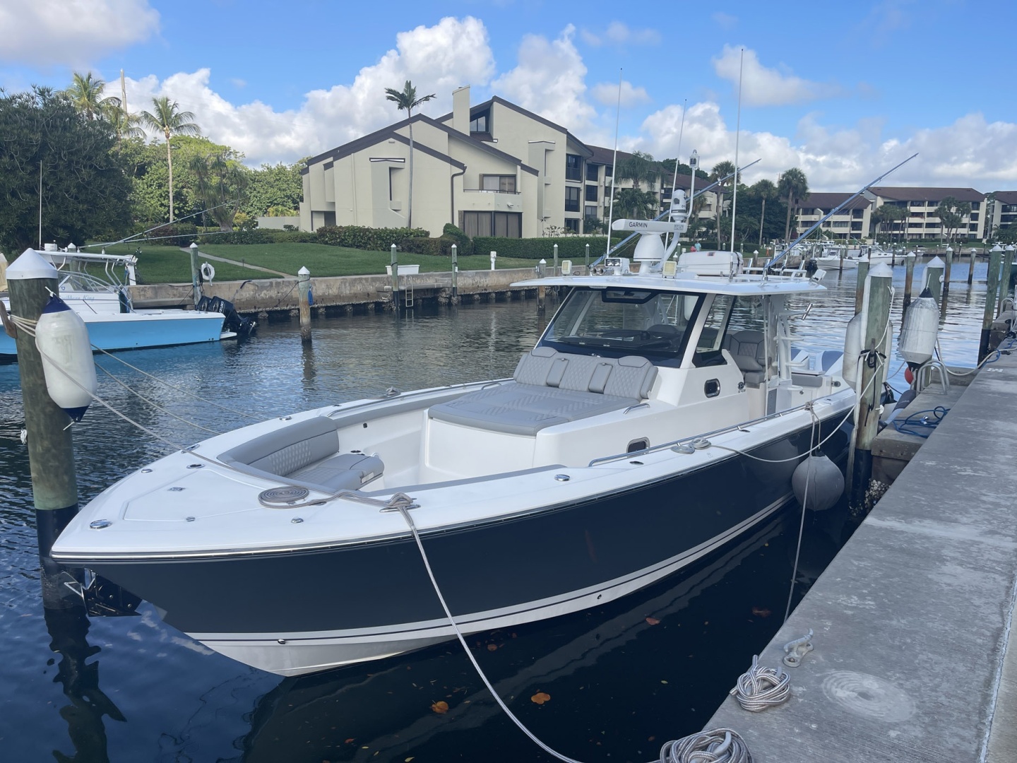 2017 Pursuit S 408 Sport