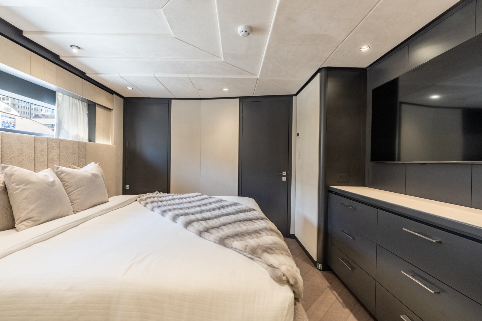 RESONANCE 125ft Hargrave Yacht For Sale