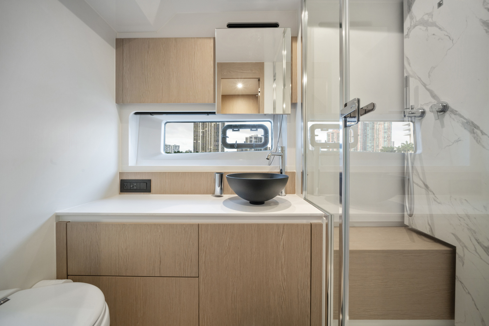 53ft Azimut Yacht For Sale