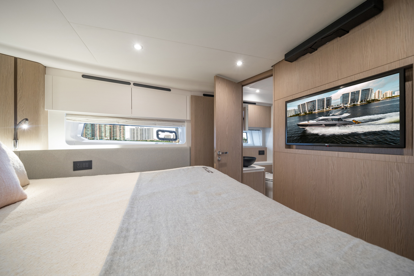 53ft Azimut Yacht For Sale