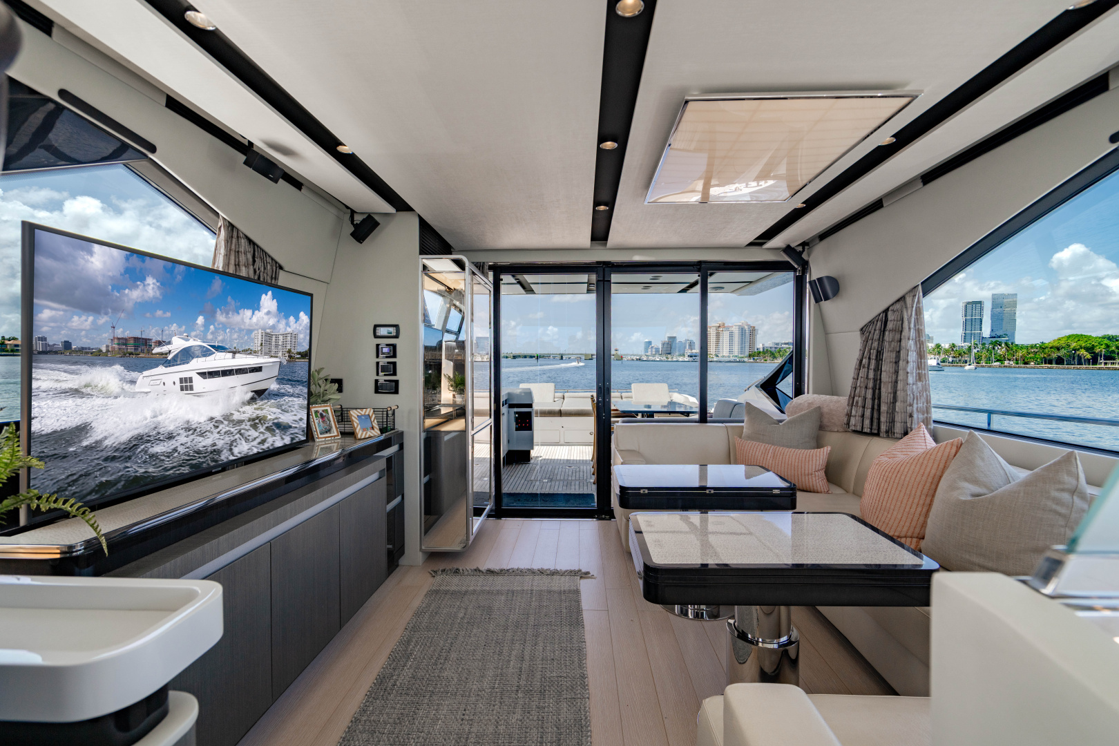 2019 Azimut S7