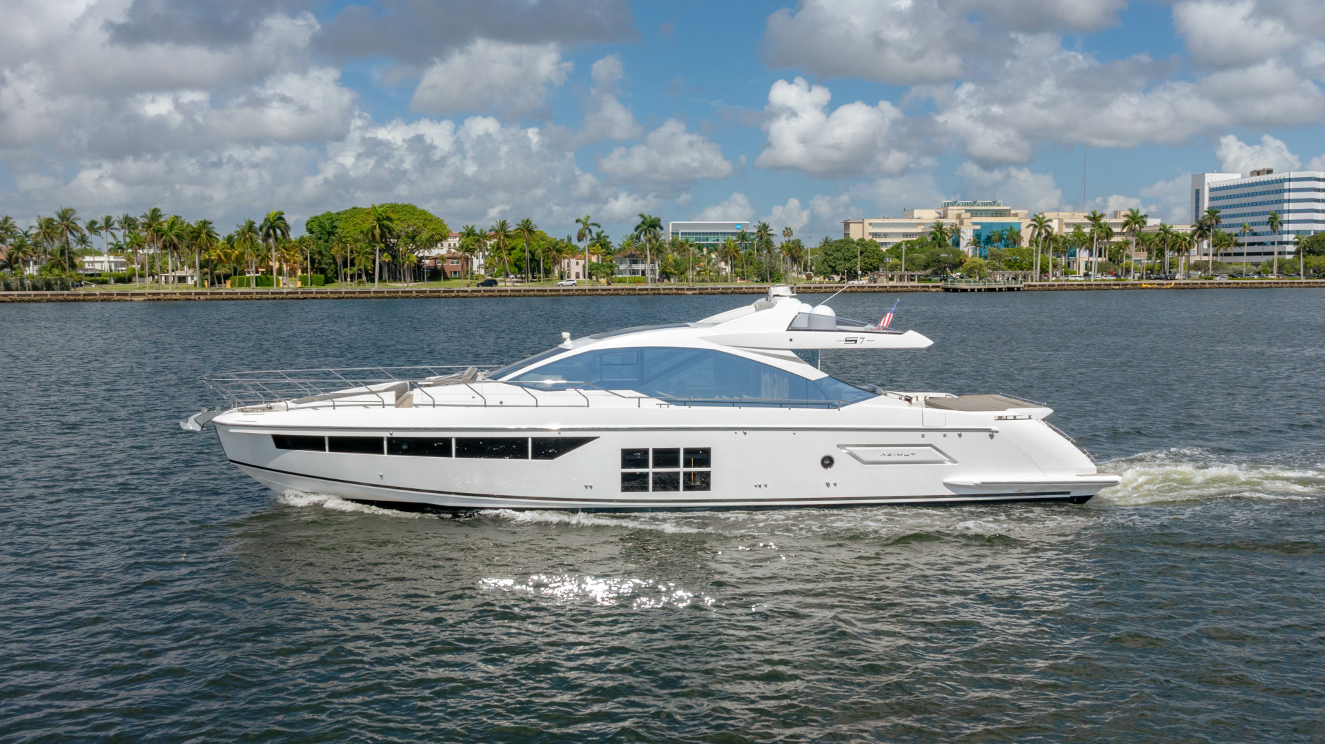 2019 Azimut S7