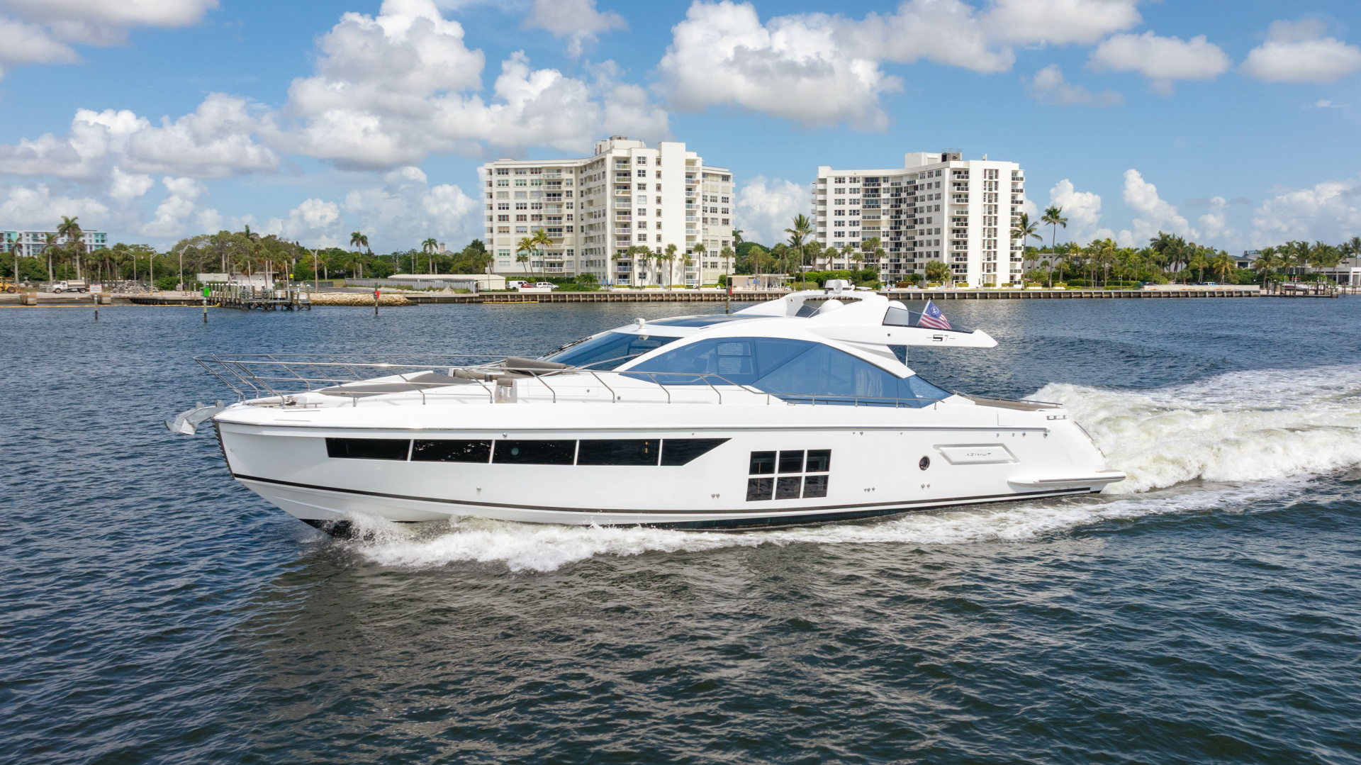 2019 Azimut S7