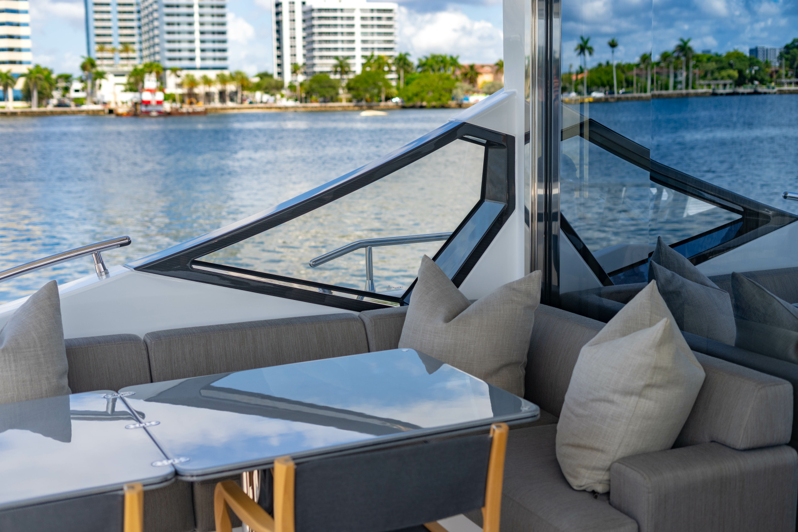 2019 Azimut S7