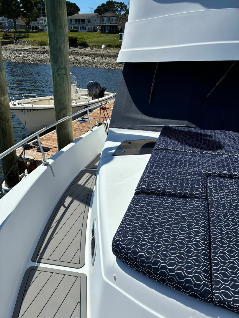 Summer Breeze 35ft Mainship Yacht For Sale Summer Breeze 35ft Mainship Yacht For Sale