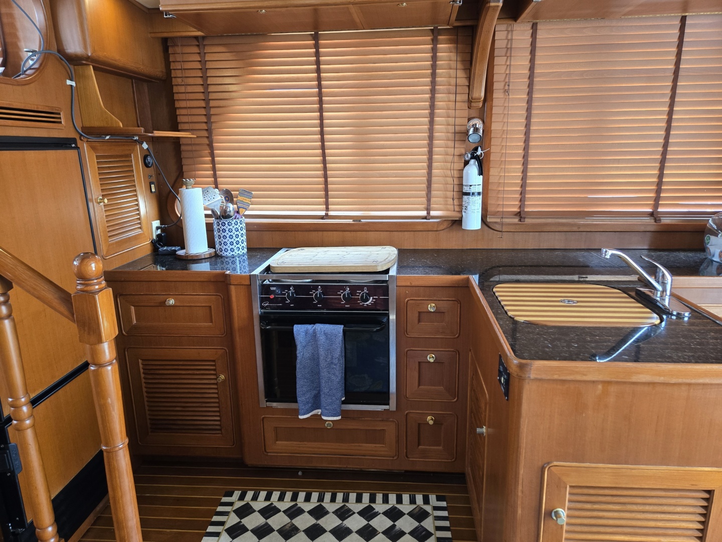 Southern Charm 37ft Mariner Yacht For Sale Southern Charm 37ft Mariner Yacht For Sale