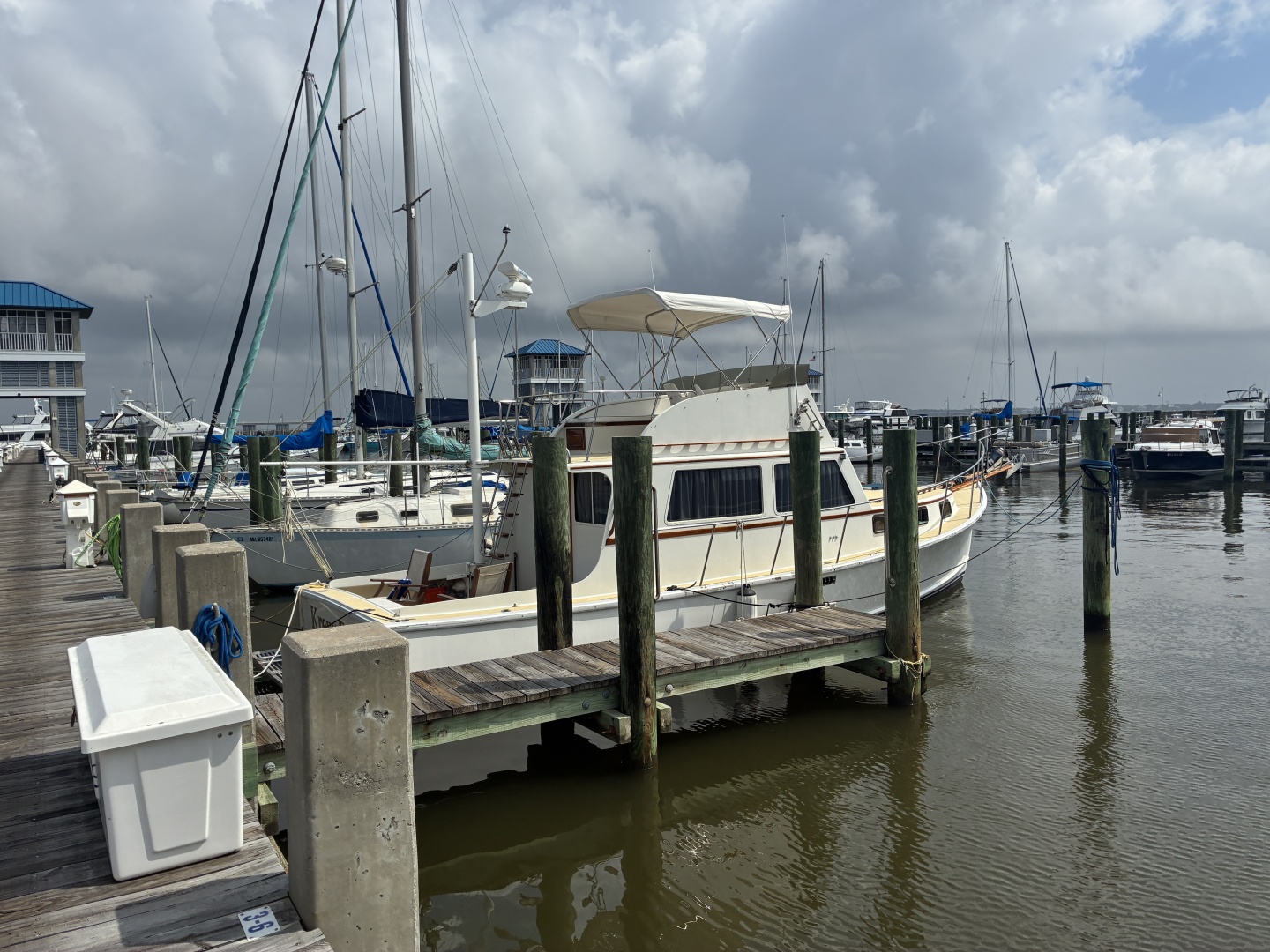 Kreweboat 35ft Duffy Yacht For Sale