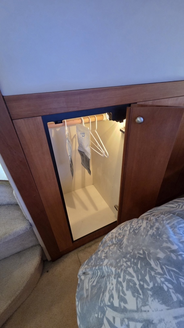 Meant 2 B 47ft Meridian Yacht For Sale Meant 2 B 47ft Meridian Yacht For Sale