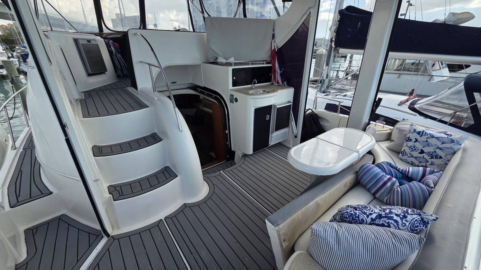 Meant 2 B 47ft Meridian Yacht For Sale Meant 2 B 47ft Meridian Yacht For Sale