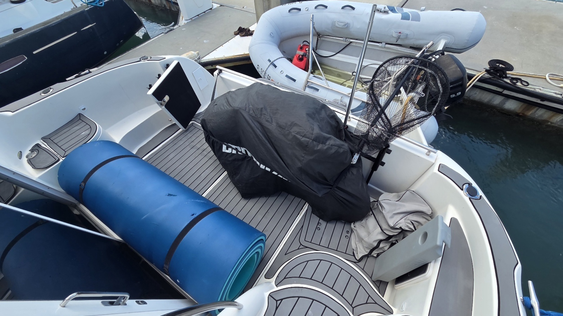 Meant 2 B 47ft Meridian Yacht For Sale Meant 2 B 47ft Meridian Yacht For Sale