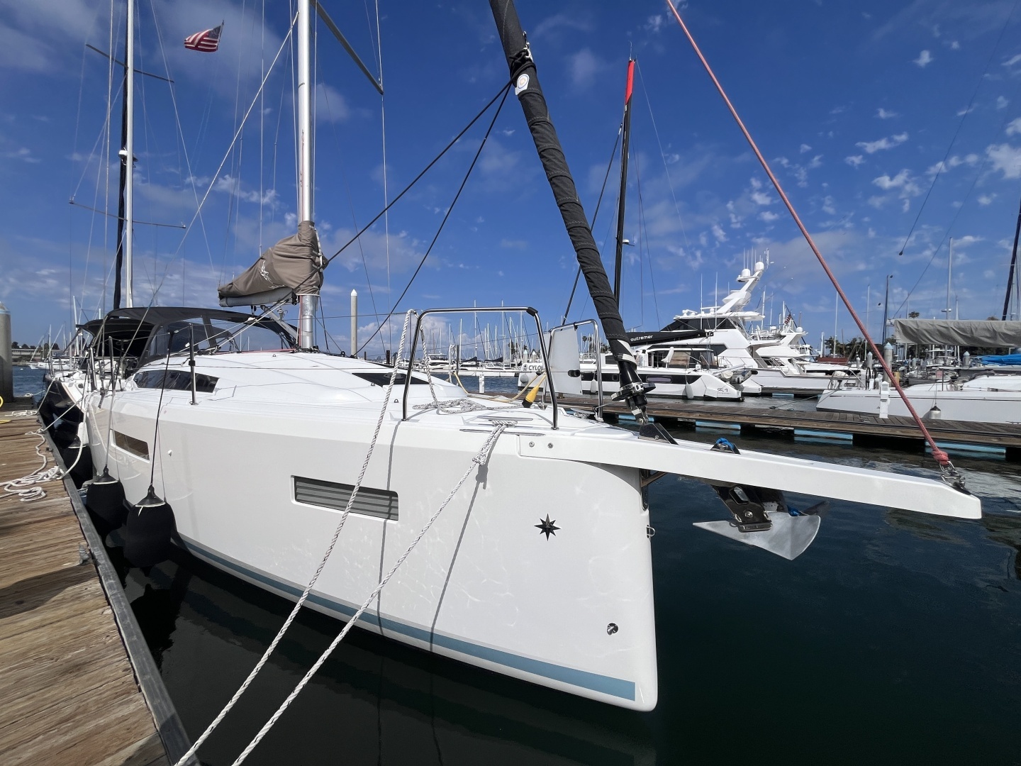 Jeanneau 380 PERFORMANCE Yacht For Sale