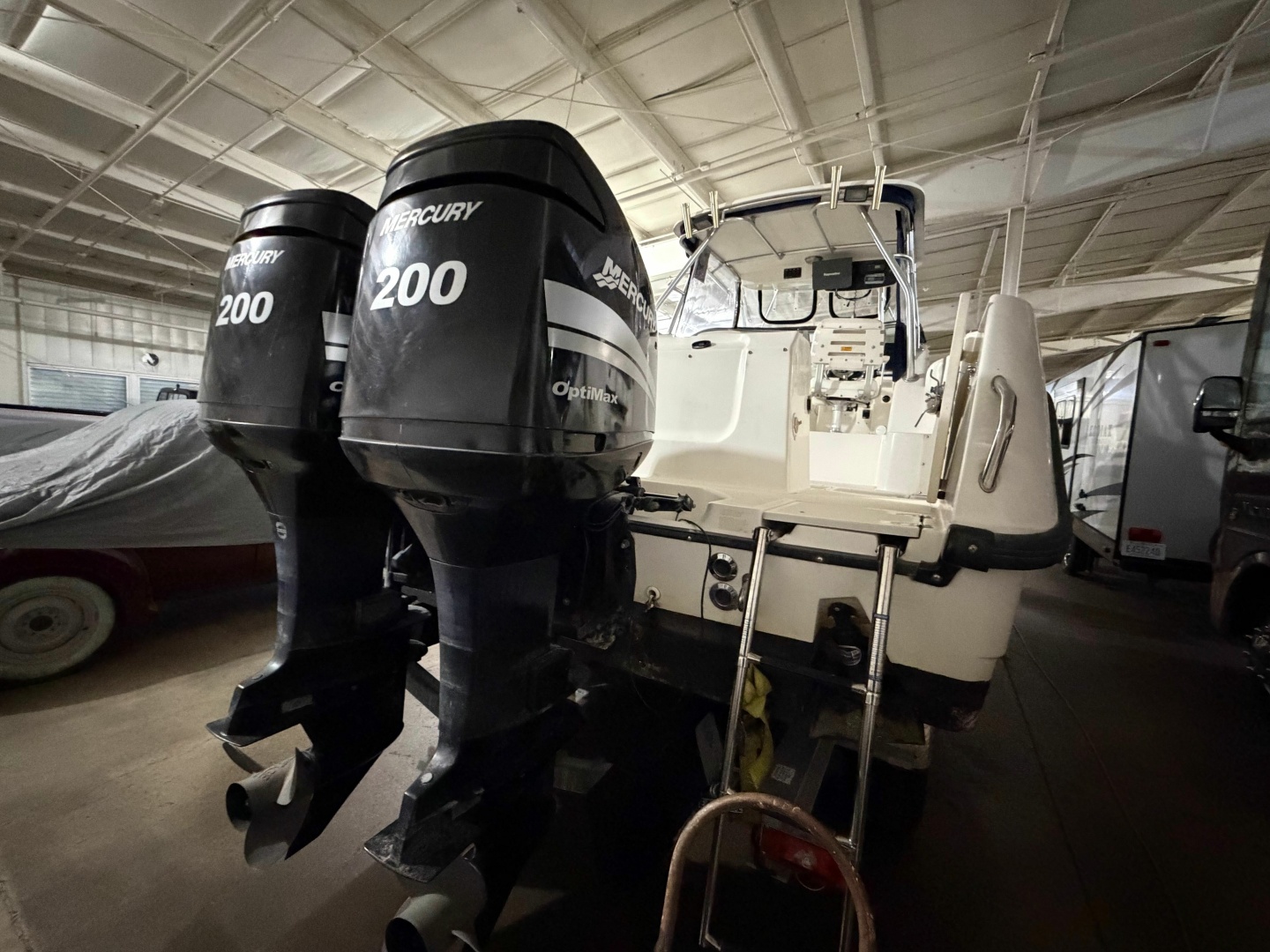 2001 Boston Whaler 2600 Conquest