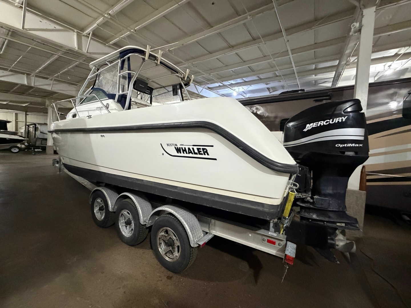 2001 Boston Whaler 2600 Conquest