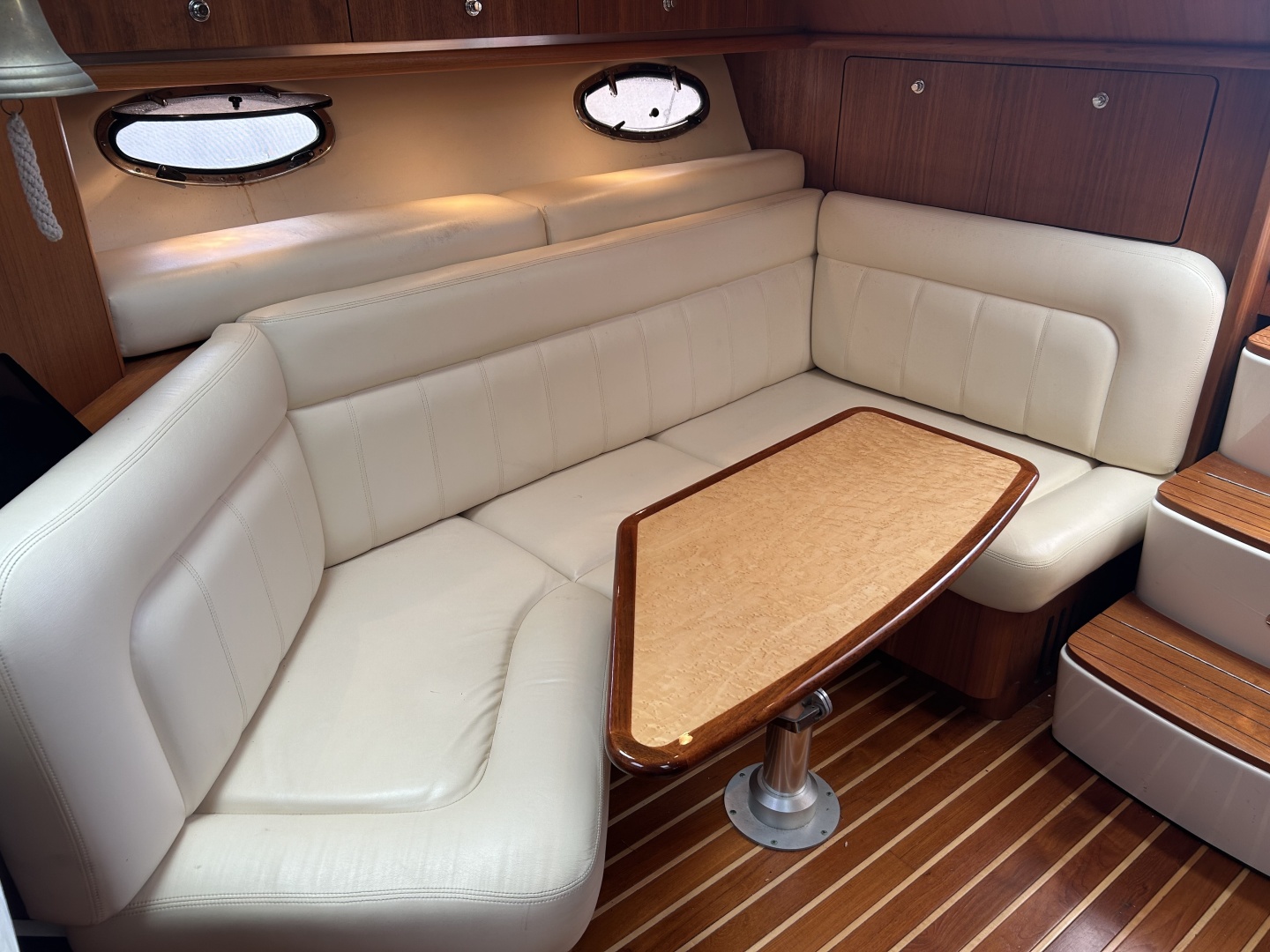 Blue Eyes 32ft Tiara Yachts Yacht For Sale