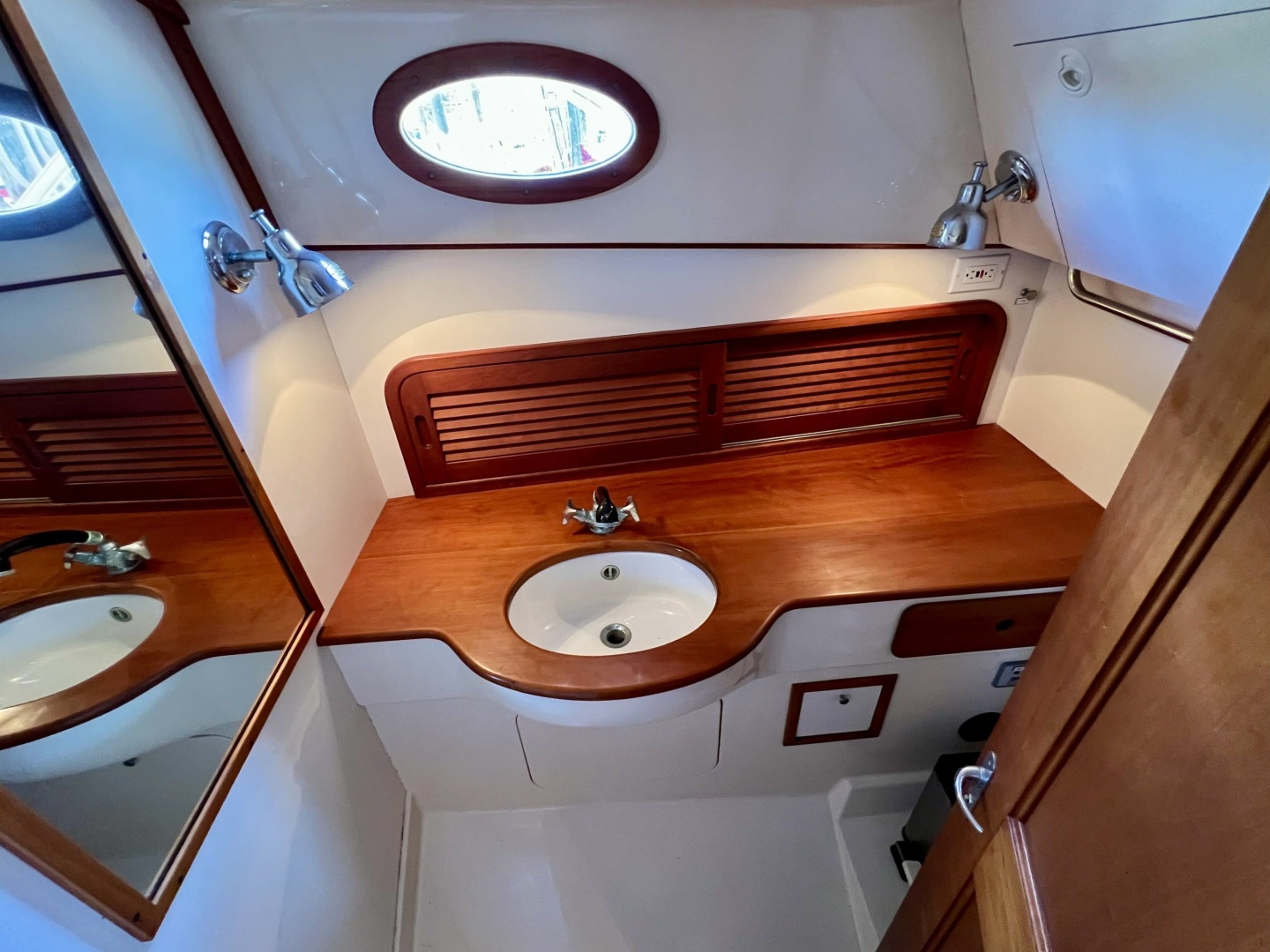 Tasmanian Devil 36ft Hinckley Yacht For Sale Tasmanian Devil 36ft Hinckley Yacht For Sale