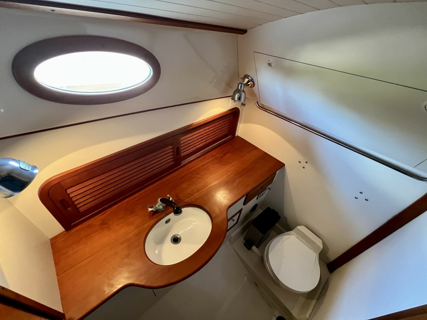 Tasmanian Devil 36ft Hinckley Yacht For Sale Tasmanian Devil 36ft Hinckley Yacht For Sale