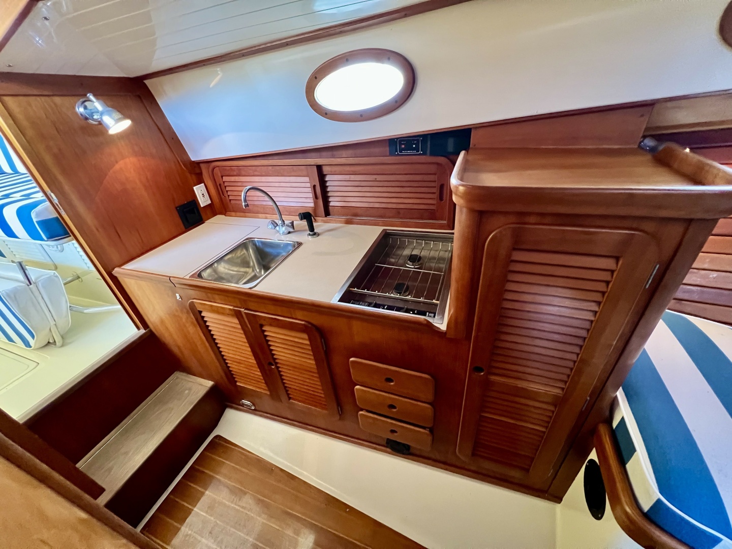 Tasmanian Devil 36ft Hinckley Yacht For Sale Tasmanian Devil 36ft Hinckley Yacht For Sale