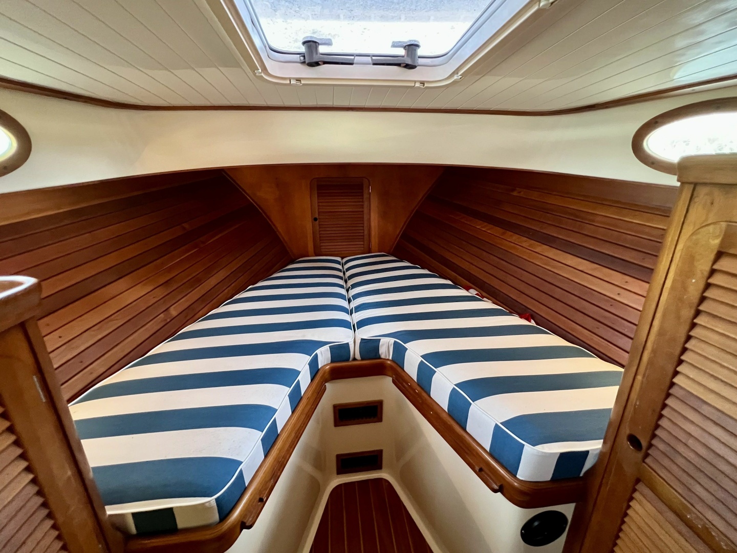 Tasmanian Devil 36ft Hinckley Yacht For Sale Tasmanian Devil 36ft Hinckley Yacht For Sale