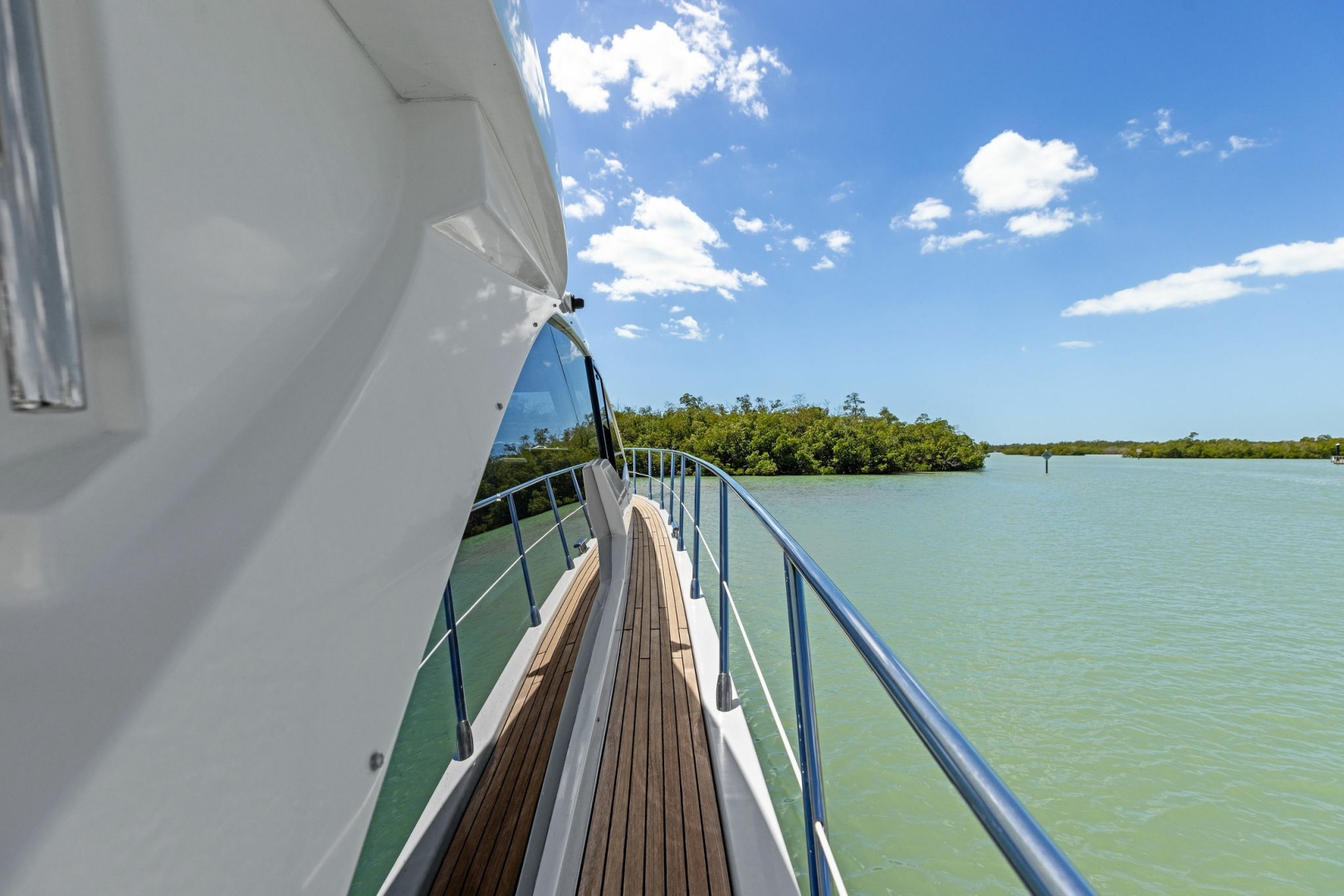 RADIO WAVES 55ft Azimut Yacht For Sale