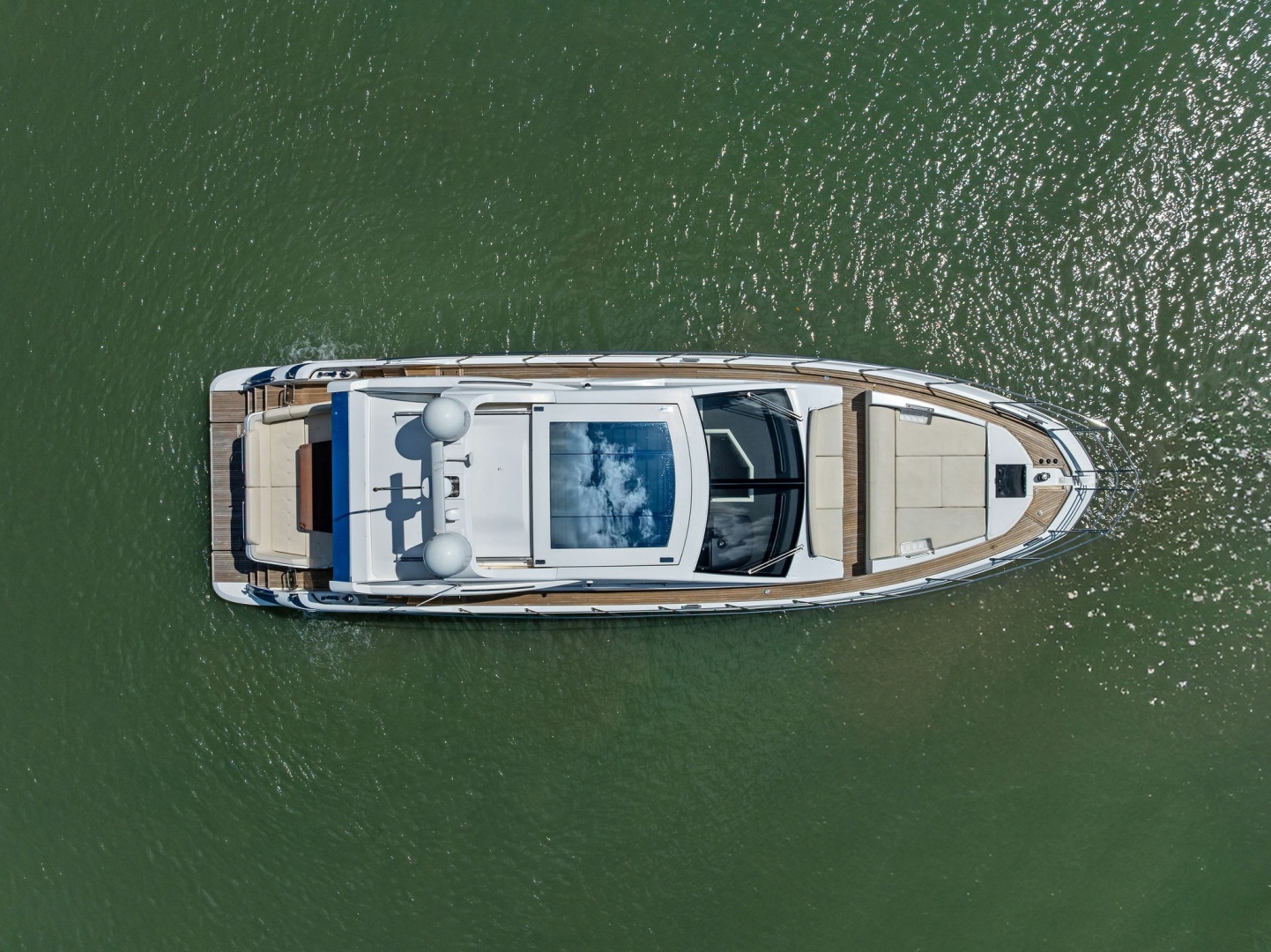 RADIO WAVES 55ft Azimut Yacht For Sale