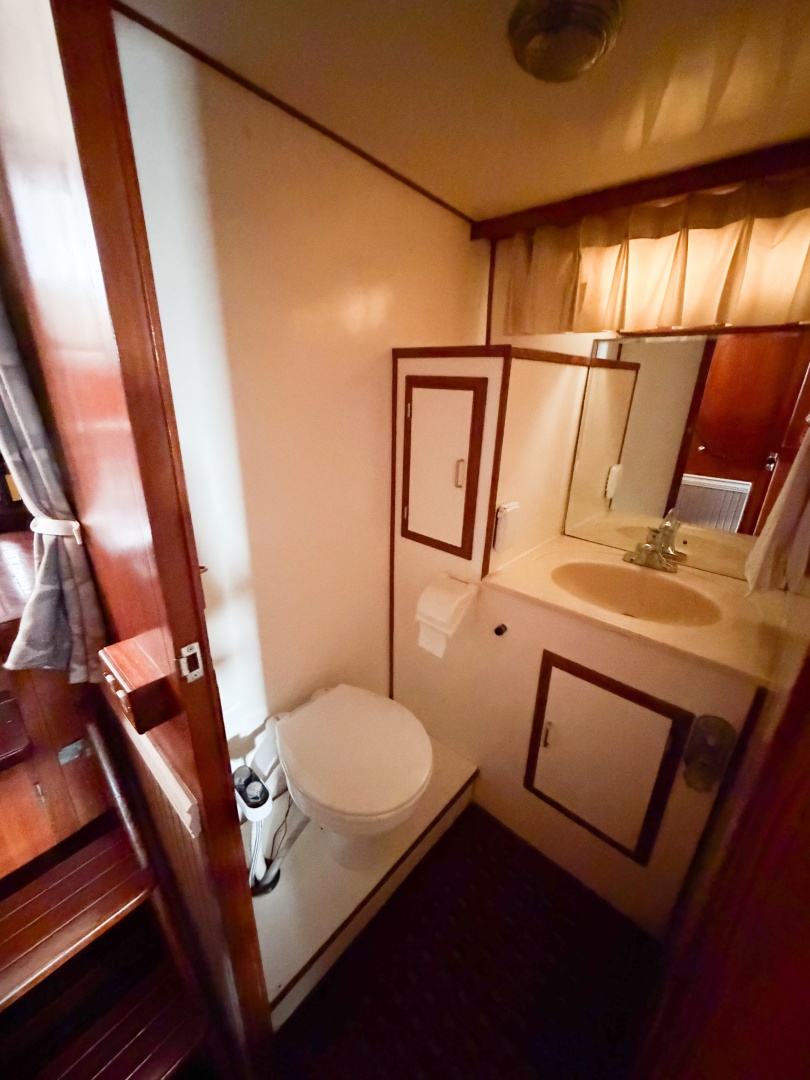 SOLIDARITY 52ft Jefferson Yacht For Sale