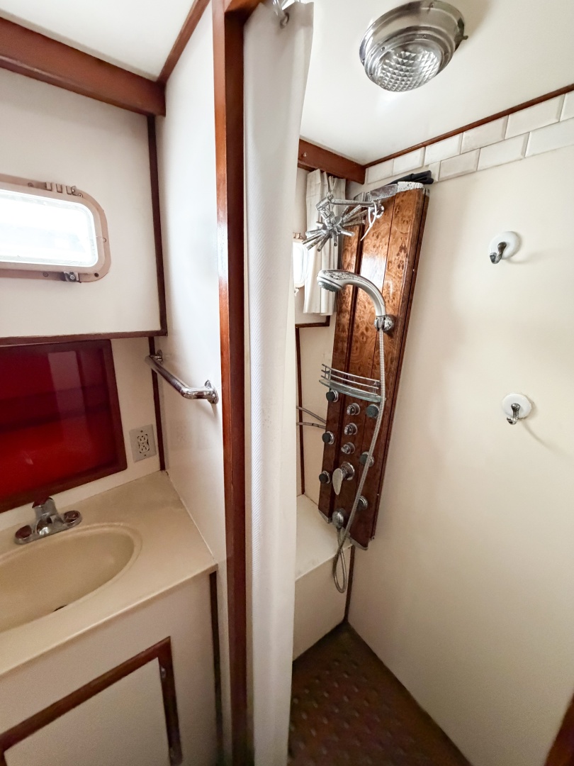 SOLIDARITY 52ft Jefferson Yacht For Sale