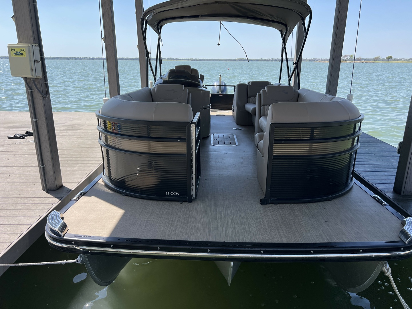 21ft Bennington Yacht For Sale