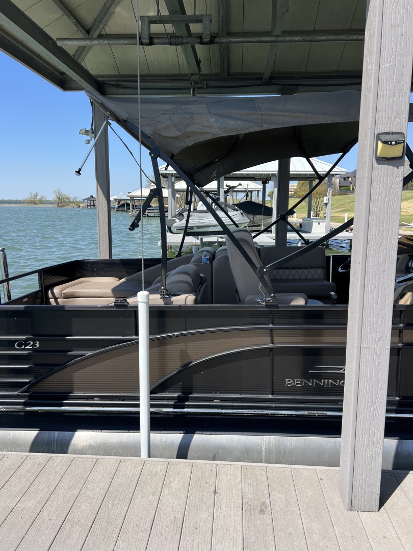 21ft Bennington Yacht For Sale