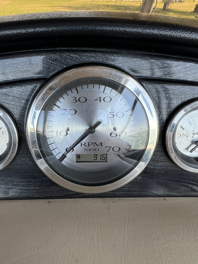 21ft Bennington Yacht For Sale