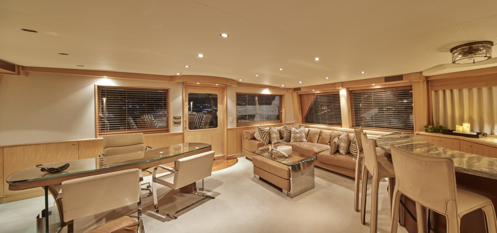 FAVOR 127ft Crescent Yacht For Sale