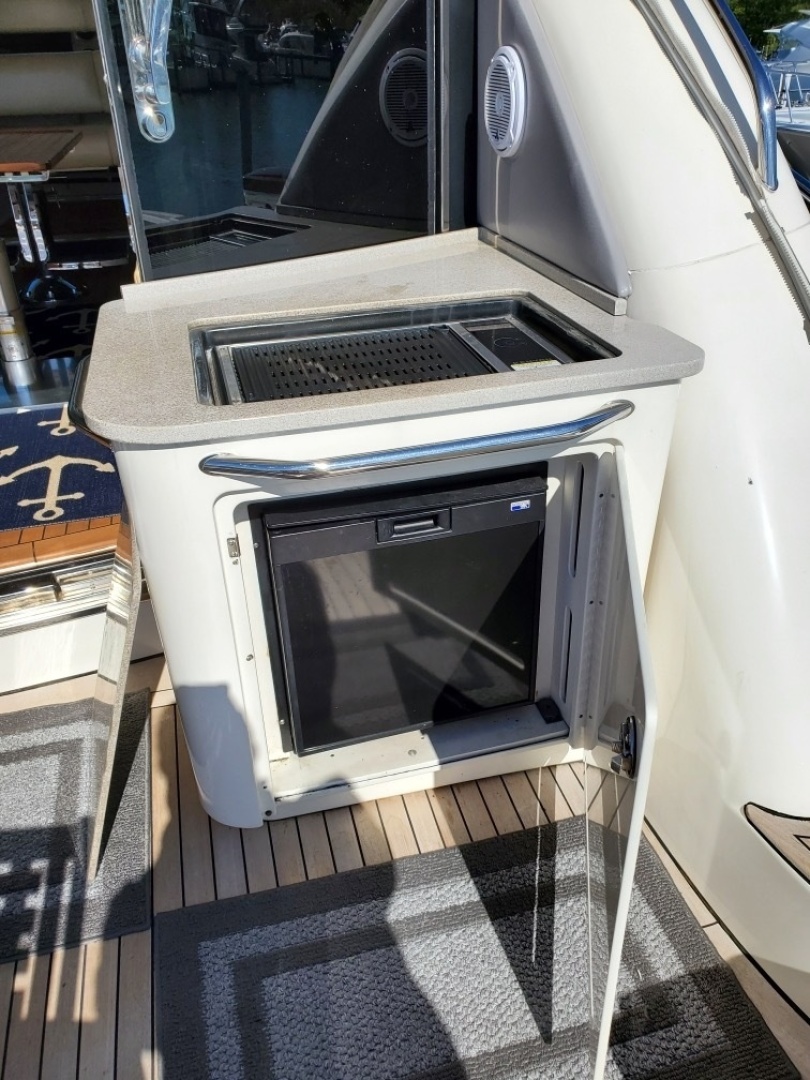 Changing Seas 60ft Sea Ray Yacht For Sale Changing Seas 60ft Sea Ray Yacht For Sale