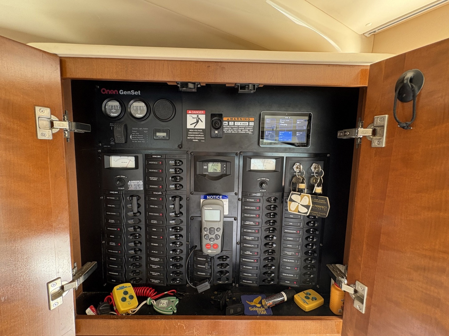 Solitude 41ft Meridian Yacht For Sale