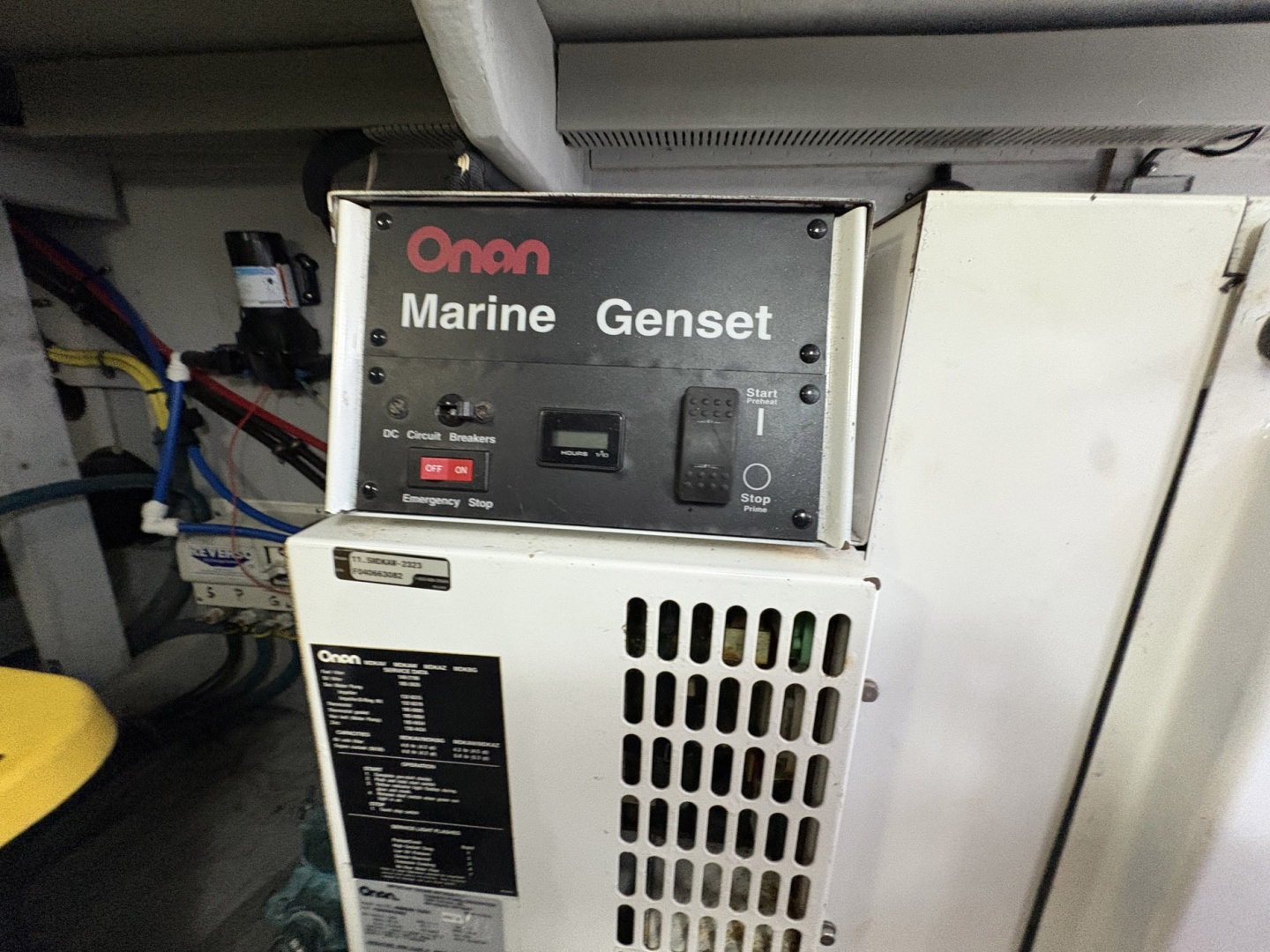 2005 Meridian 411 Sedan