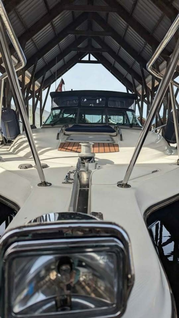 32ft Maxum Yacht For Sale