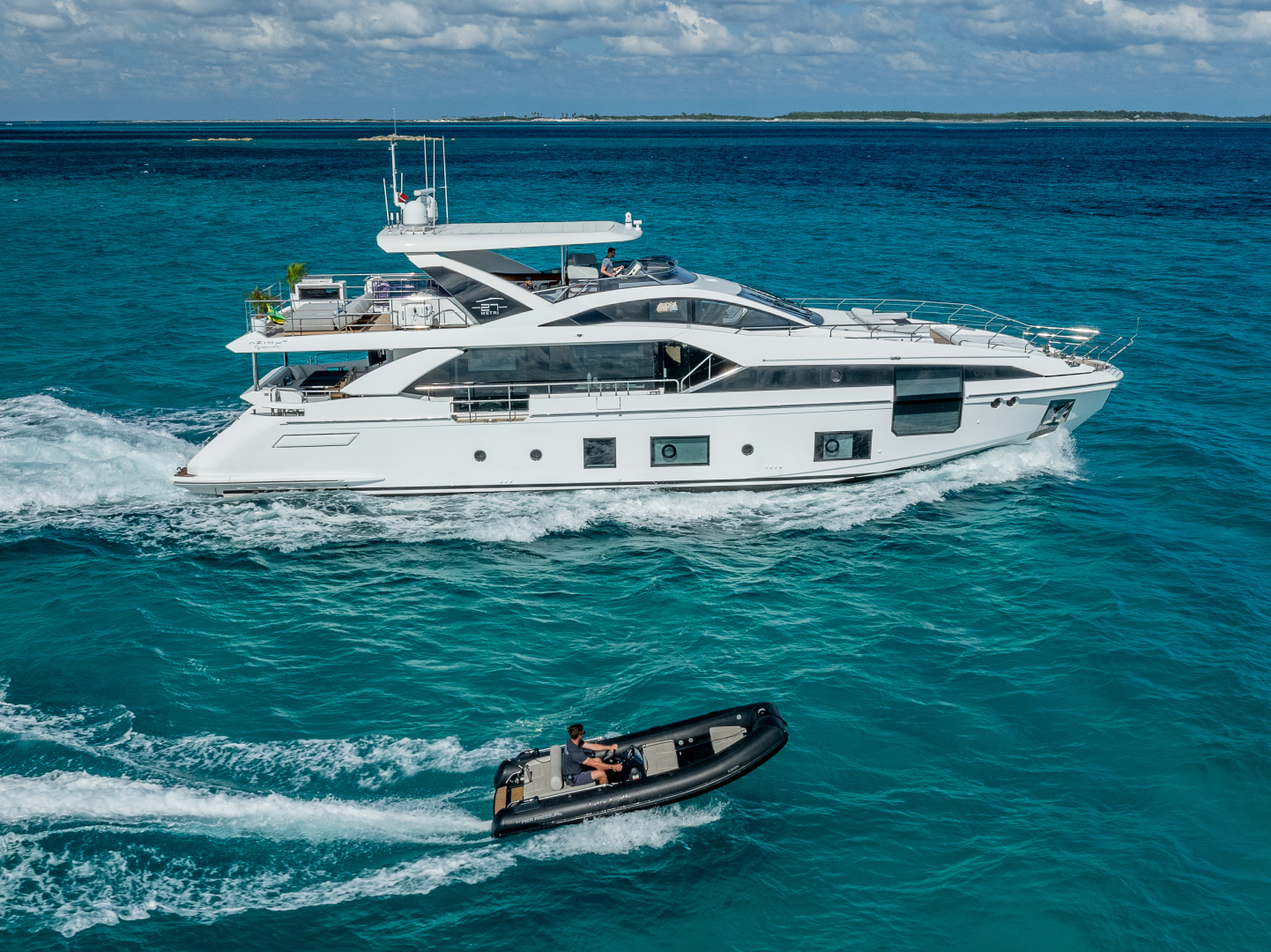 87ft Azimut Yacht For Sale