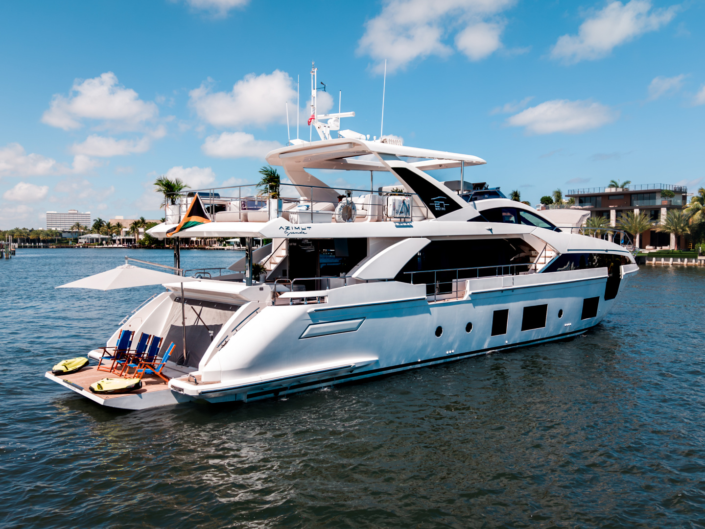 87ft Azimut Yacht For Sale