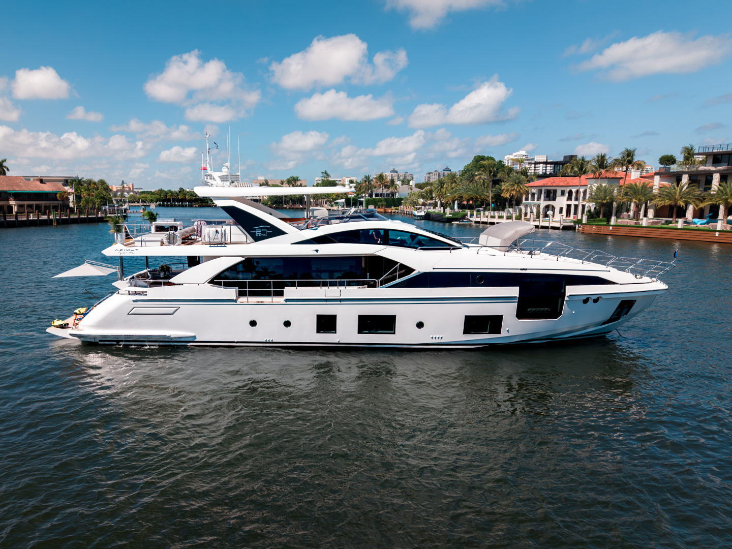 87ft Azimut Yacht For Sale