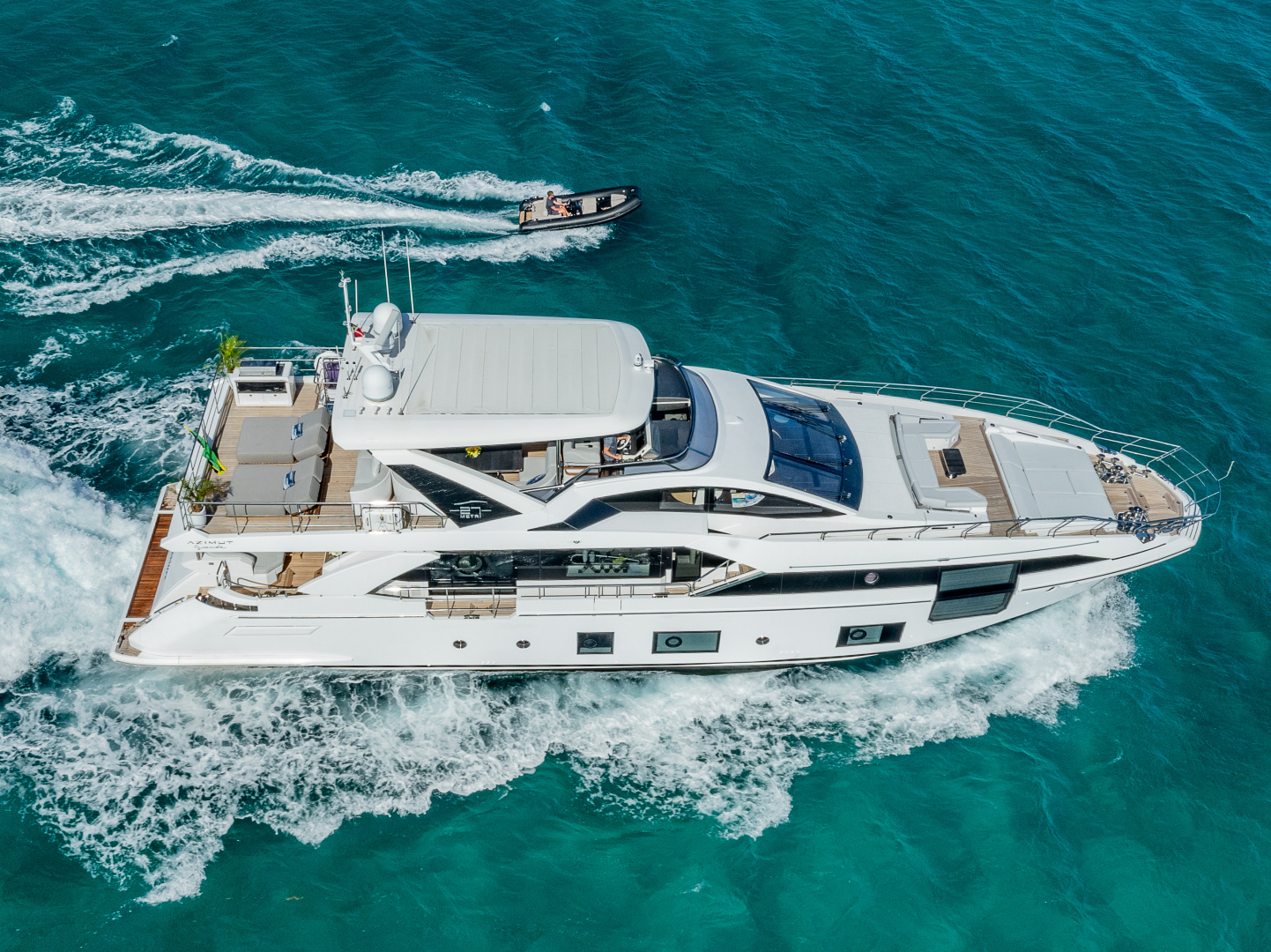 87ft Azimut Yacht For Sale