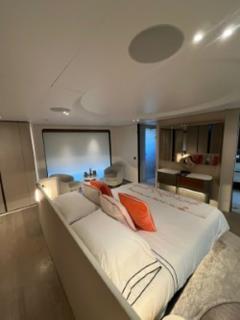 118ft Azimut Yacht For Sale