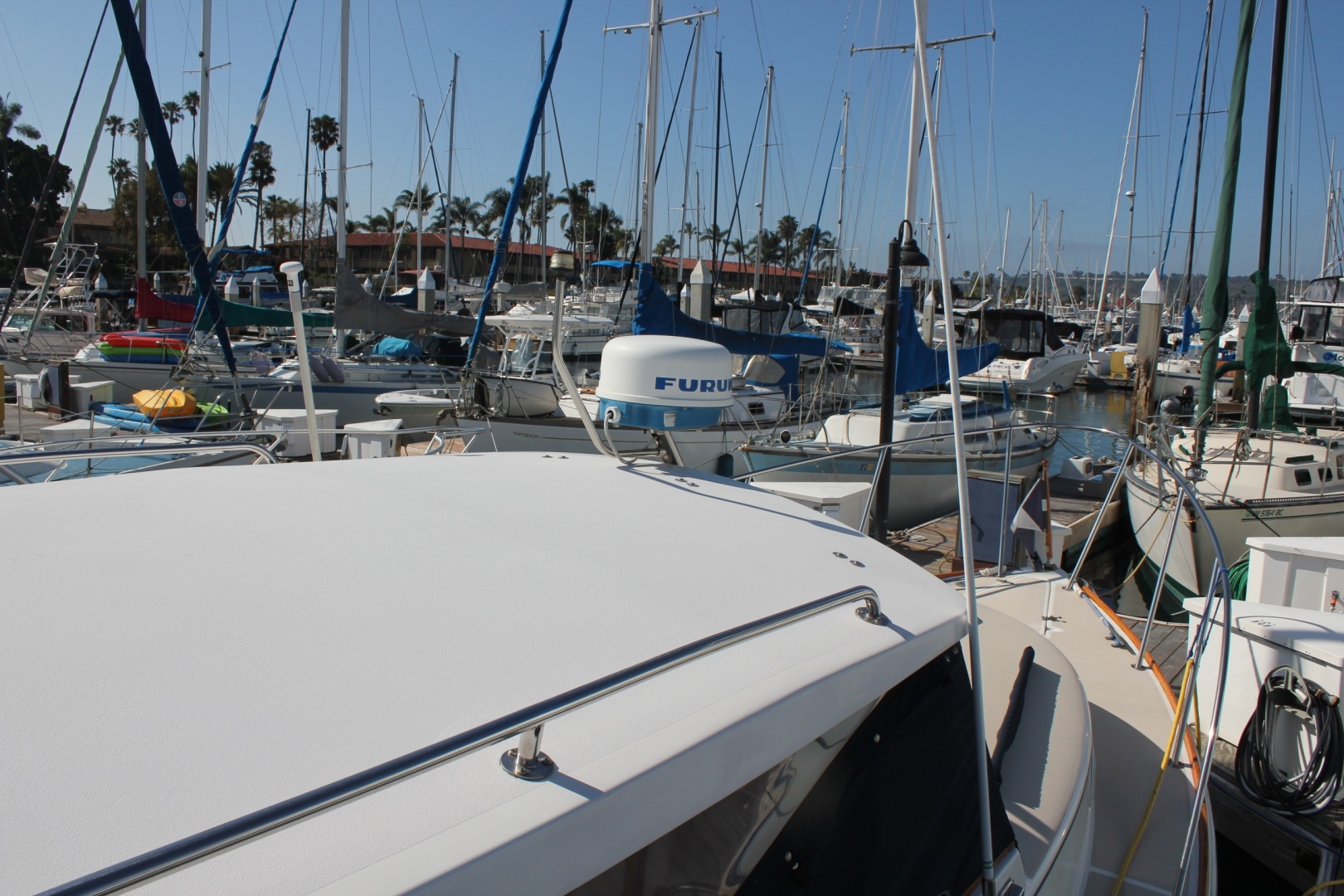 LAST COMMAND 28ft Cape Dory Yacht For Sale