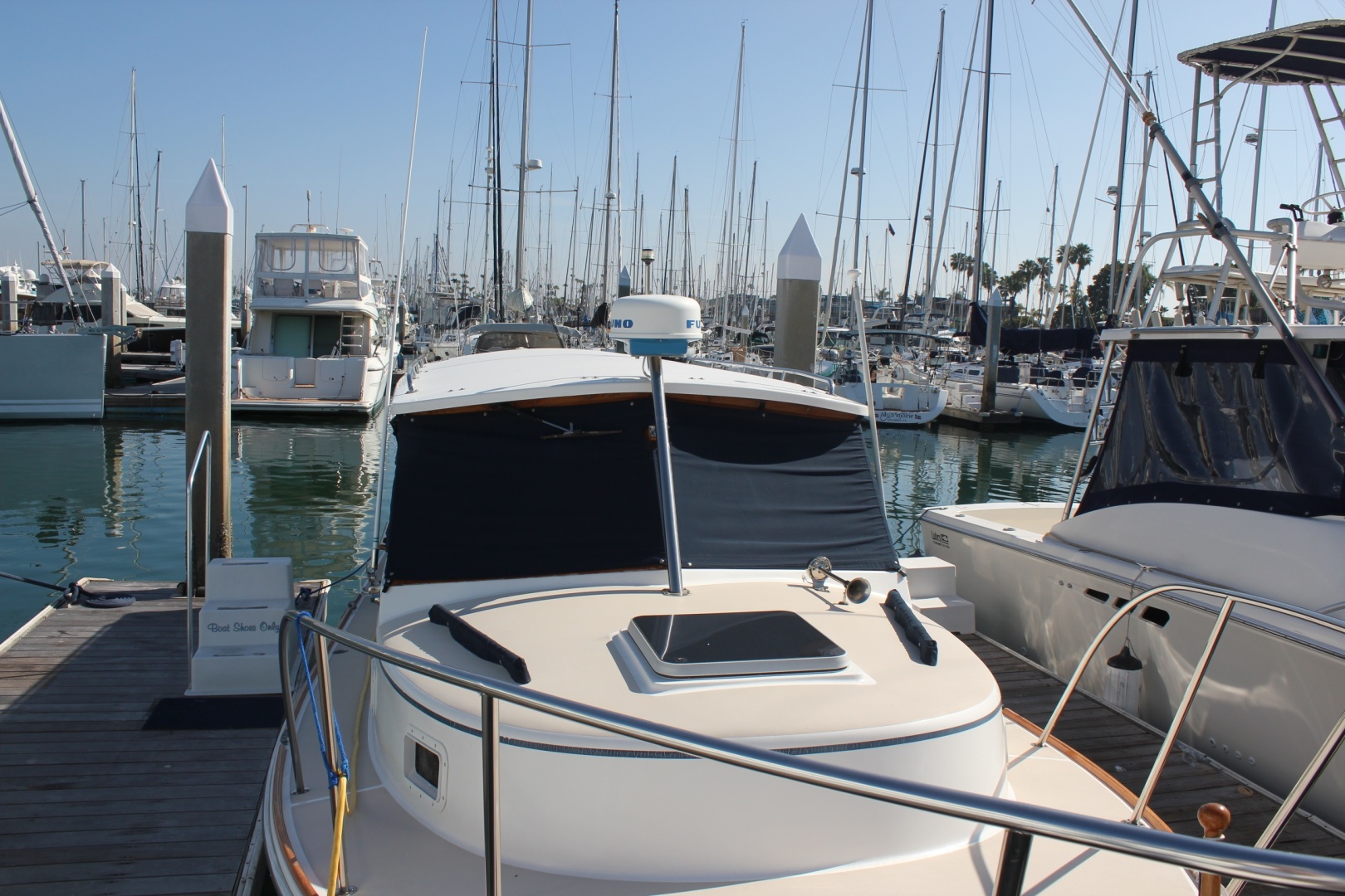 LAST COMMAND 28ft Cape Dory Yacht For Sale