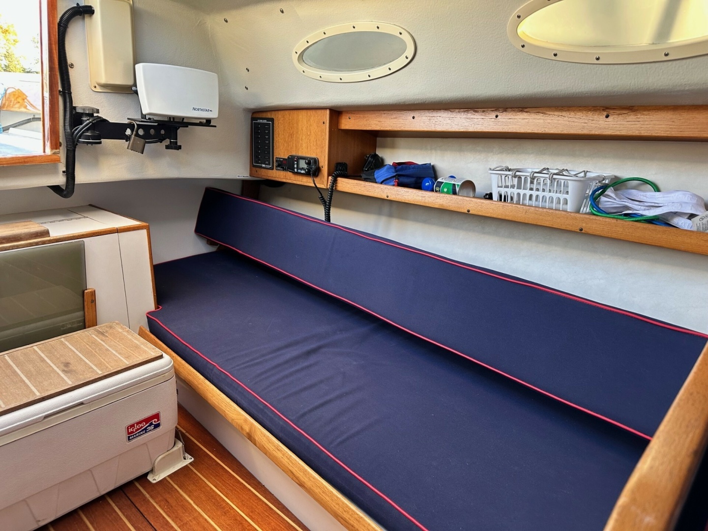 2002 Alerion Express